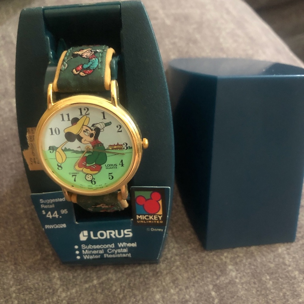 New Vintage Lorus Mickey Mouse Golf  Watch
